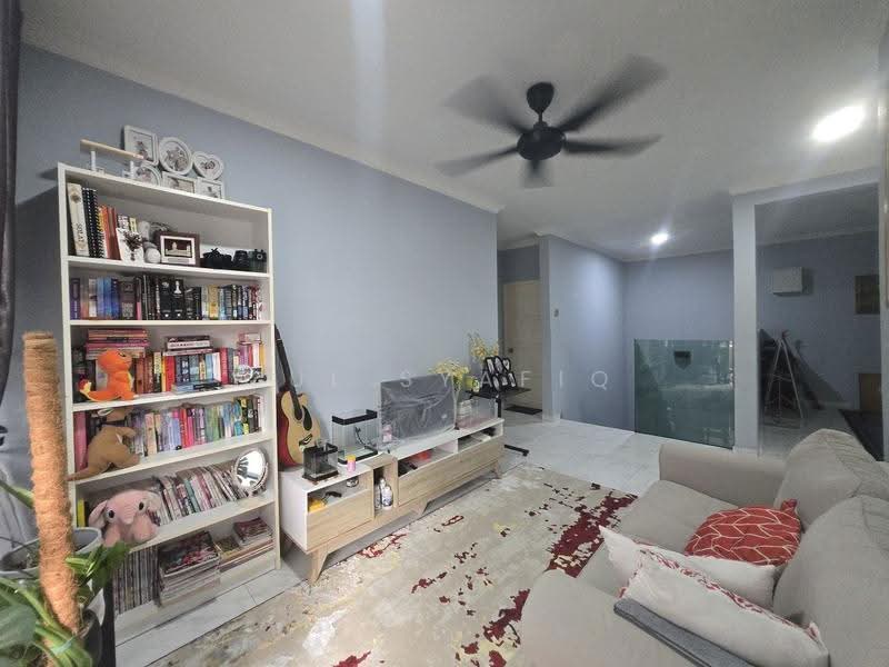 Semi-Detached House for Sale in Taman Melewar (Gombak) - Zul Syafiq - Living Room - PropertyGuru.com.my