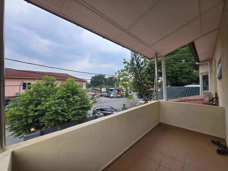 Semi-Detached House for Sale in Taman Melewar (Gombak) - Zul Syafiq - Balcony - PropertyGuru.com.my