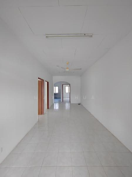 1-storey Terraced House for Sale in Lestari Putra (Seri Kembangan) - Max Chua - Interior - PropertyGuru.com.my