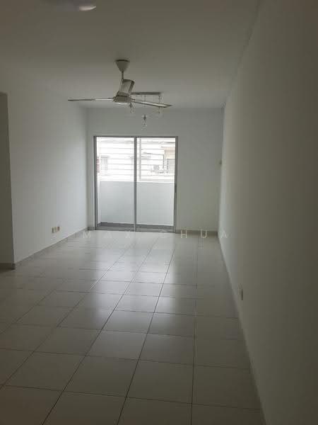 Pangsapuri untuk Dijual di Mandarina Court - Max Chua - Living Room - PropertyGuru.com.my