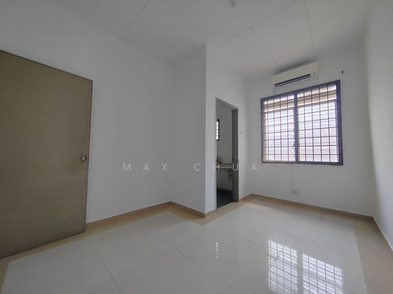 2-storey Terraced House for Sale in Bandar Putra Permai (Seri Kembangan) - Max Chua - Interior - PropertyGuru.com.my