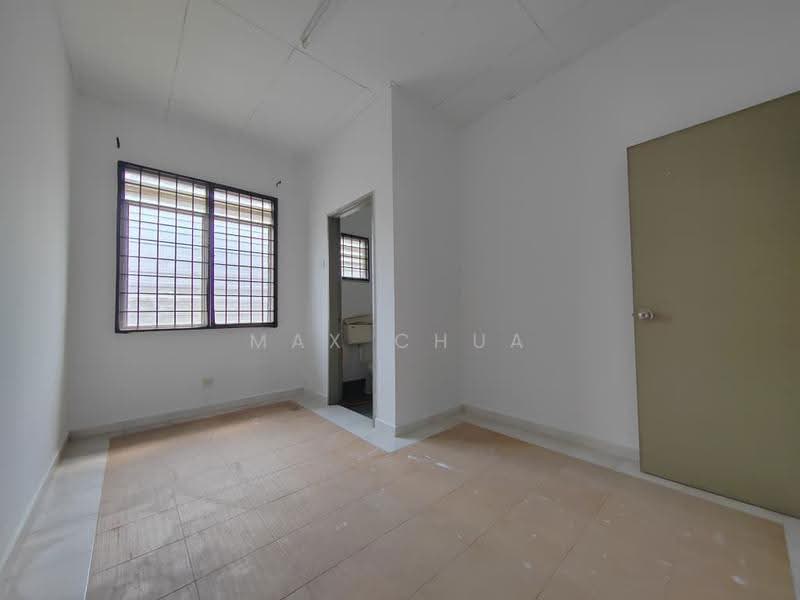 2-storey Terraced House for Sale in Bandar Putra Permai (Seri Kembangan) - Max Chua - Interior - PropertyGuru.com.my