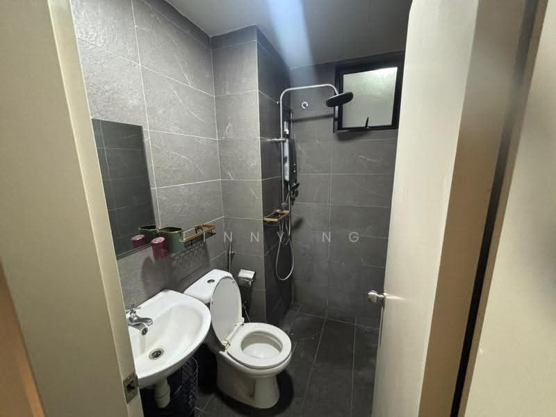 Service Residence for Rent at Majestic Maxim - Jinny Ng - Bathroom - PropertyGuru.com.my