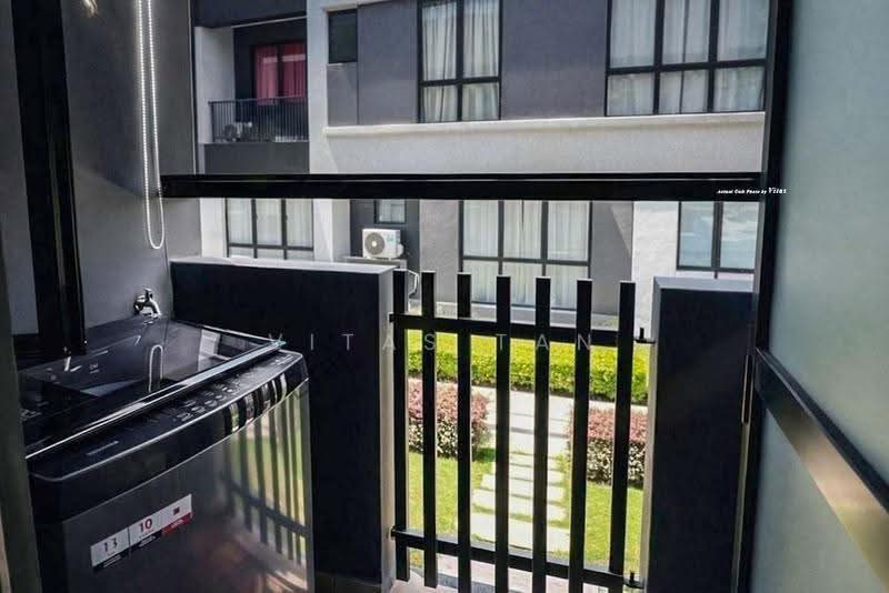 Townhouse for Sale in Eco Ardence (Setia Alam) - Vitas Tan - Balcony - PropertyGuru.com.my