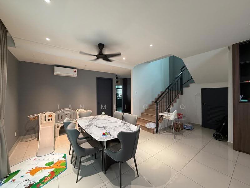 Semi-Detached House for Sale in Melaka City (Melaka) - TAN MEI CHOO - Dining Room - PropertyGuru.com.my