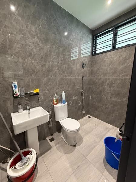 Semi-Detached House for Sale in Melaka City (Melaka) - TAN MEI CHOO - Bathroom - PropertyGuru.com.my