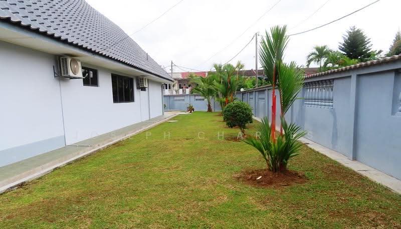 Bungalow House for Sale in Port Dickson (Negeri Sembilan) - Joseph Charles - Exterior - PropertyGuru.com.my