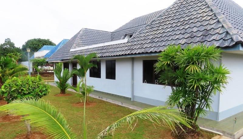 Bungalow House for Sale in Port Dickson (Negeri Sembilan) - Joseph Charles - Exterior - PropertyGuru.com.my