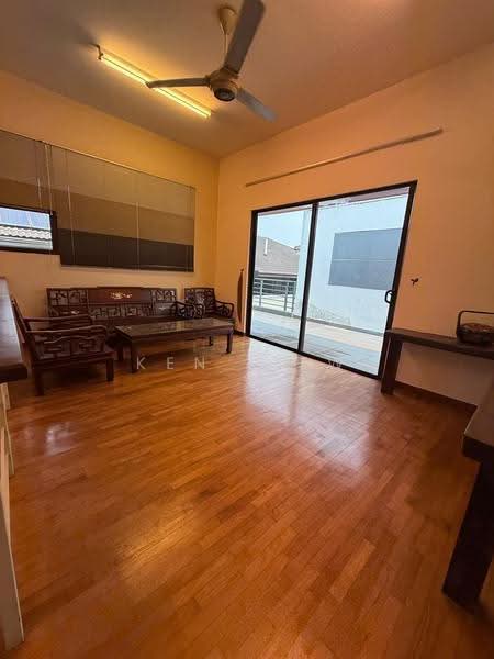 Link Bungalow for Sale in Taman Adda Heights (Tebrau) - Ken Liew - Living Room - PropertyGuru.com.my