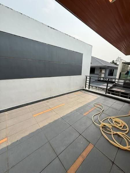 Link Bungalow for Sale in Taman Adda Heights (Tebrau) - Ken Liew - Balcony - PropertyGuru.com.my