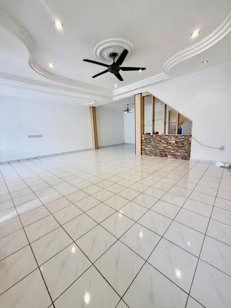 2-storey Terraced House for Sale in Taman Desa Cemerlang (Ulu Tiram) - Sean Yeoh - Living Room - PropertyGuru.com.my