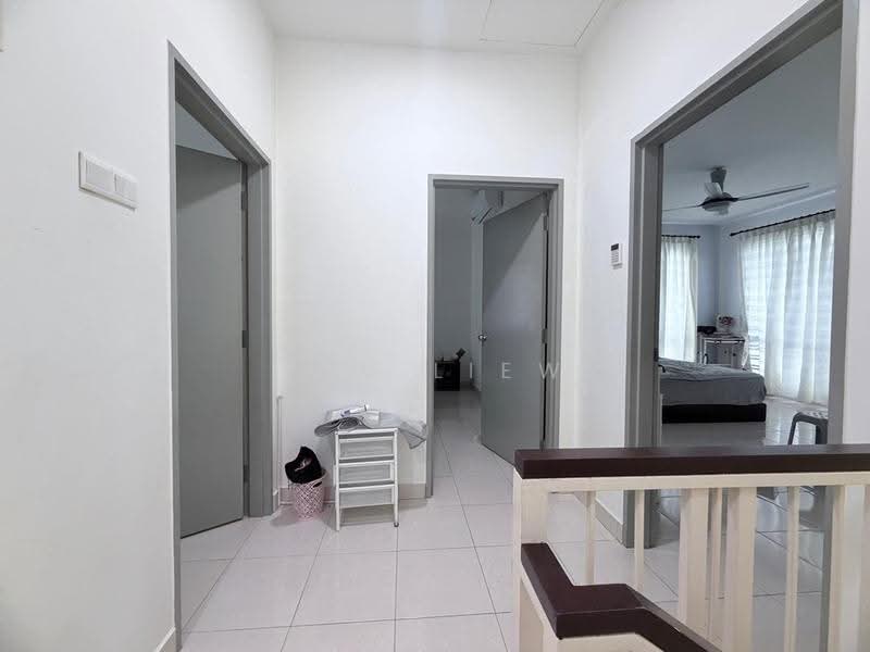Rumah Teres 2-Tingkat untuk Dijual di Johor Bahru (Johor) - Ken Liew - Corridor - PropertyGuru.com.my