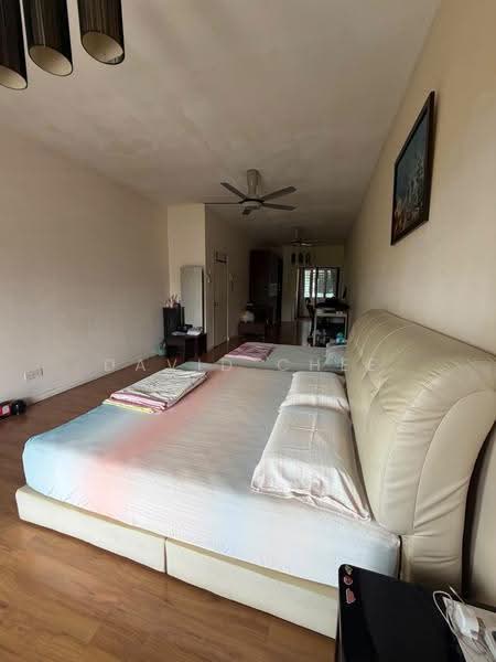 3-storey Terraced House for Sale in Lake Fields (Sungai Besi) - David Chee - Bedroom - PropertyGuru.com.my