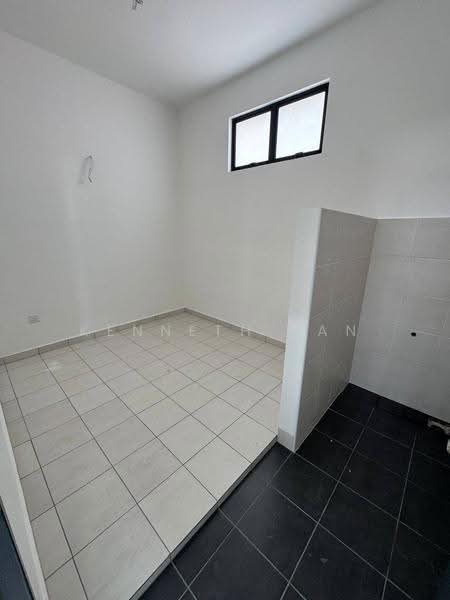 Factory for Rent in Eco Business Park 1 (Johor Bahru) - Kenneth Tan - Interior - PropertyGuru.com.my