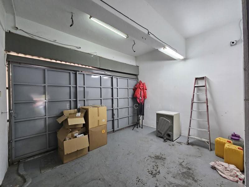 Kedai untuk Dijual di Taman Muda (Ampang) - Eason Chan - Car Park - PropertyGuru.com.my
