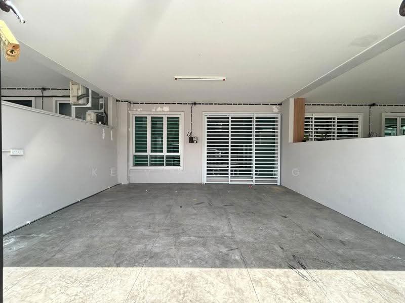 1-storey Terraced House for Rent in Taman Sri Perkasa (Ipoh) - Kelvin Chong - Car Park - PropertyGuru.com.my