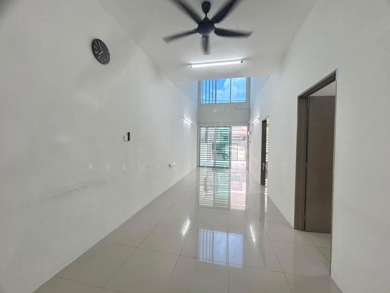 1-storey Terraced House for Rent in Taman Sri Perkasa (Ipoh) - Kelvin Chong - Living Room - PropertyGuru.com.my