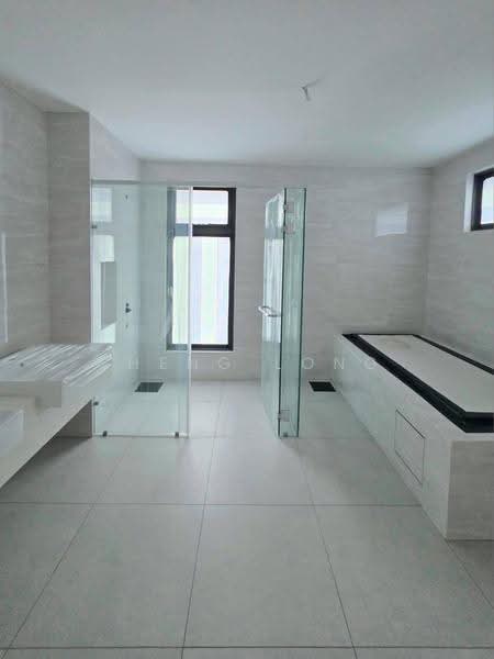 Rumah Banglo untuk Dijual di Taman Molek (Johor Bahru) - Sheng Long - Bathroom - PropertyGuru.com.my