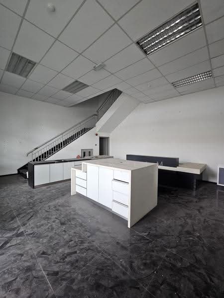 Kilang untuk Disewa di Taman Desa Cemerlang (Ulu Tiram) - Ember Lim - Interior - PropertyGuru.com.my