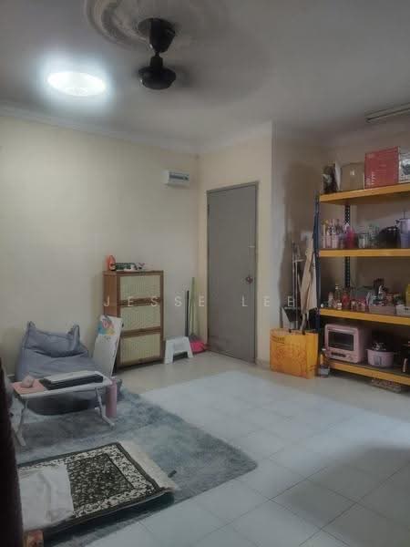 Flat for Sale at Pangsapuri Sri Meranti - Jesse Lee - Living Room - PropertyGuru.com.my