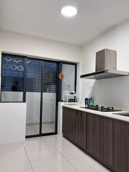 Kediaman Servis untuk Dijual di Maisson - Max Chan - Kitchen - PropertyGuru.com.my