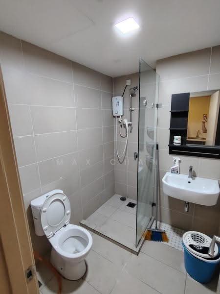 Kediaman Servis untuk Dijual di Maisson - Max Chan - Bathroom - PropertyGuru.com.my