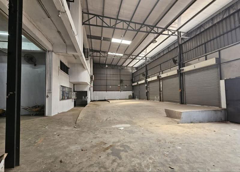 Kilang untuk Disewa di Taman Desa Cemerlang (Ulu Tiram) - Ember Lim - Interior - PropertyGuru.com.my