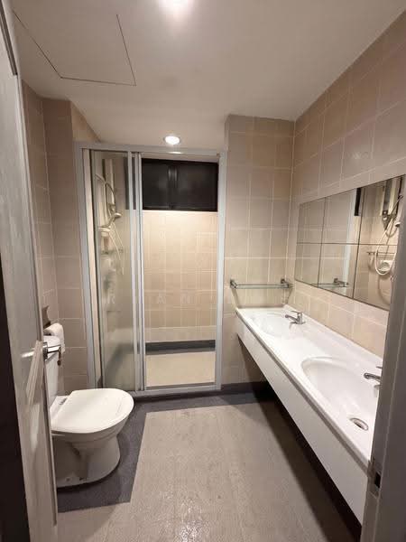 Kondominium untuk Dijual di Casa Tropicana - Ryan Swe - Bathroom - PropertyGuru.com.my