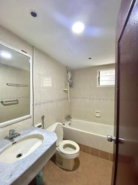 Condominium for Rent at Gurney Park Condominium - Gan Chun Kai - Bathroom - PropertyGuru.com.my