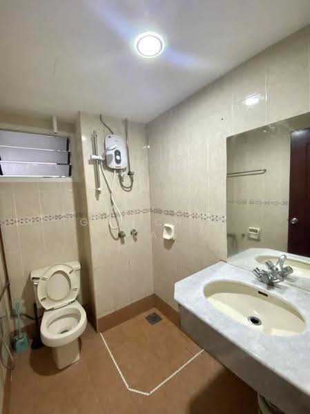 Condominium for Rent at Gurney Park Condominium - Gan Chun Kai - Bathroom - PropertyGuru.com.my