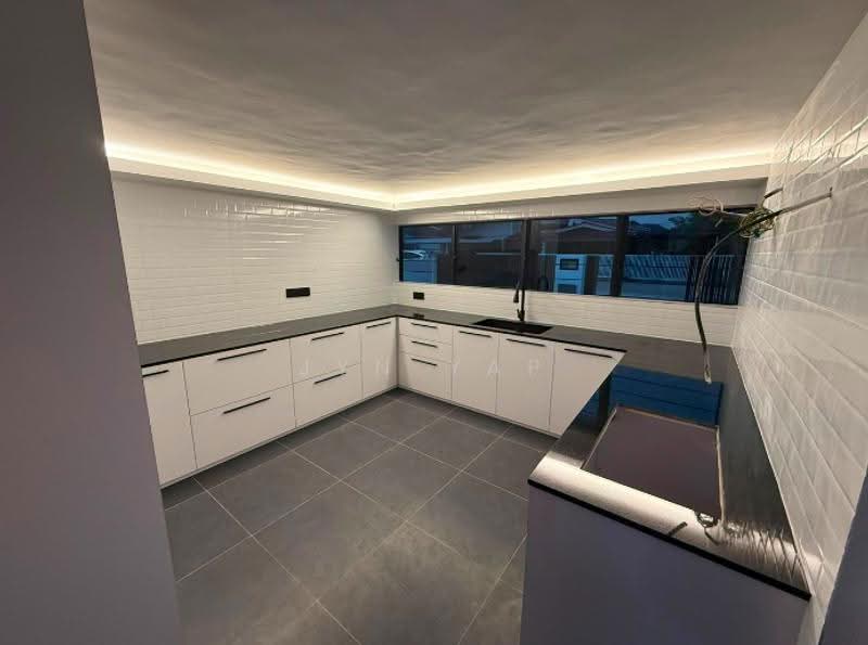 Semi-Detached House for Sale in Tok Sira (Kuantan) - Jyn Yap - Kitchen - PropertyGuru.com.my