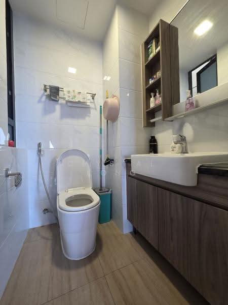 Service Residence for Sale at Country Garden Central Park - Crystal Kong - Bathroom - PropertyGuru.com.my