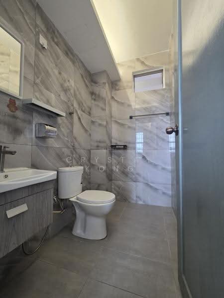 Apartment for Sale at Lake View Suites - Crystal Kong - Bathroom - PropertyGuru.com.my
