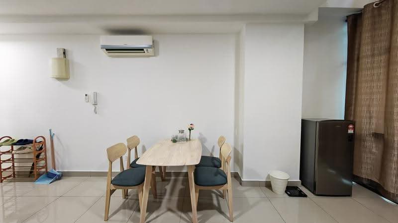 Kediaman Servis untuk Disewa di Pacific Star (Service Residence) - Bonnie Chong - Dining Room - PropertyGuru.com.my