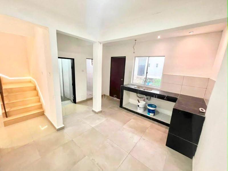 Rumah Teres 2-Tingkat untuk Dijual di Pasir Gudang (Johor) - Firdaus Dauz - Kitchen - PropertyGuru.com.my
