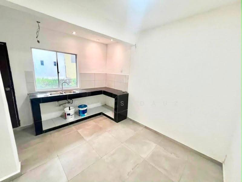 Rumah Teres 2-Tingkat untuk Dijual di Pasir Gudang (Johor) - Firdaus Dauz - Kitchen - PropertyGuru.com.my