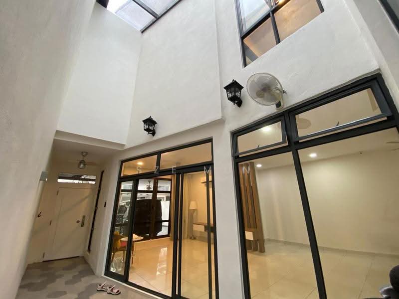 2-storey Terraced House for Sale in Laman Glenmarie (Shah Alam) - Sze Mun - Entrance - PropertyGuru.com.my