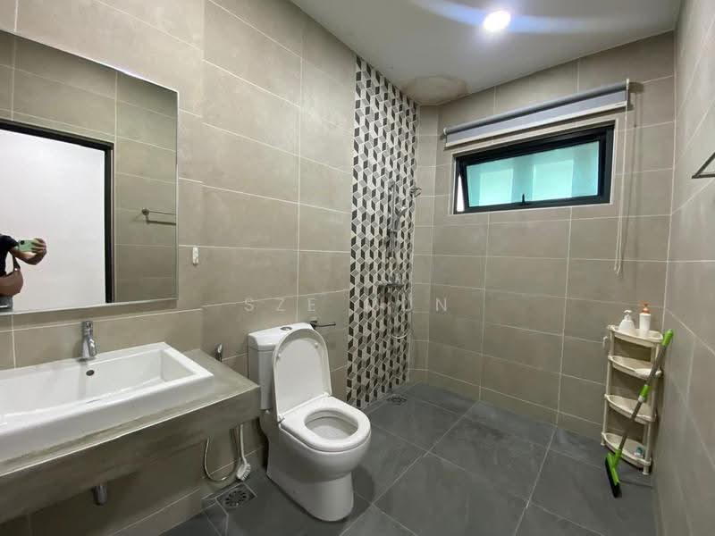 2-storey Terraced House for Sale in Laman Glenmarie (Shah Alam) - Sze Mun - Bathroom - PropertyGuru.com.my
