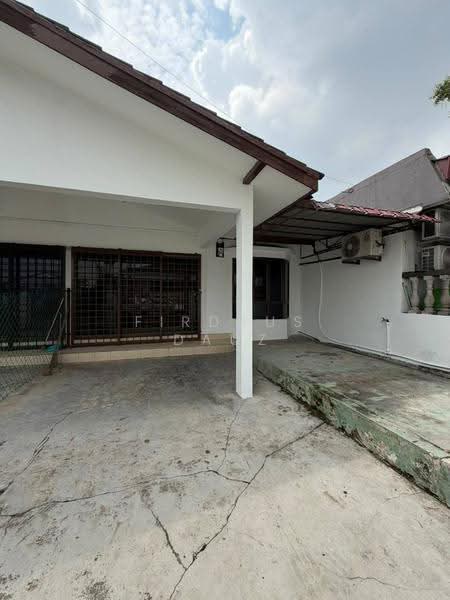 1-storey Terraced House for Sale in Taman Universiti (Skudai) - Firdaus Dauz - Exterior - PropertyGuru.com.my