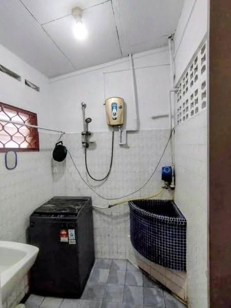 1-storey Terraced House for Sale in Taman Ungku Tun Aminah (Skudai) - Kayden Voon - Bathroom - PropertyGuru.com.my