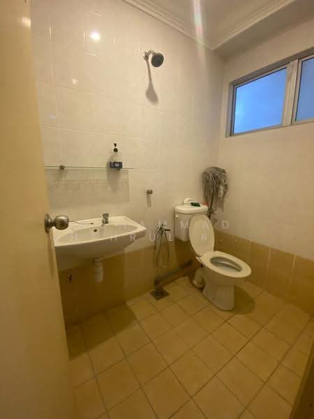 Condominium for Sale at Langat Jaya Condominium - Muhammad Shahrul Ridhwan Mehamad Nasir - Bathroom - PropertyGuru.com.my