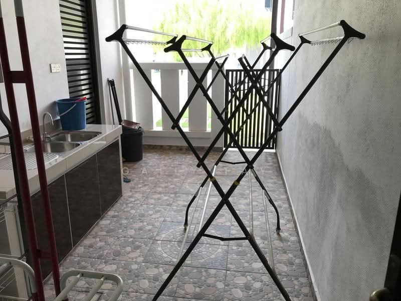 Semi-Detached House for Rent in Cyberjaya (Selangor) - Gaily Tay - Balcony - PropertyGuru.com.my