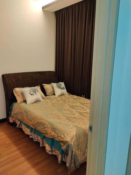 Kediaman Servis untuk Dijual di V Residence 2 @ Sunway Velocity - KC Tan - Bedroom - PropertyGuru.com.my