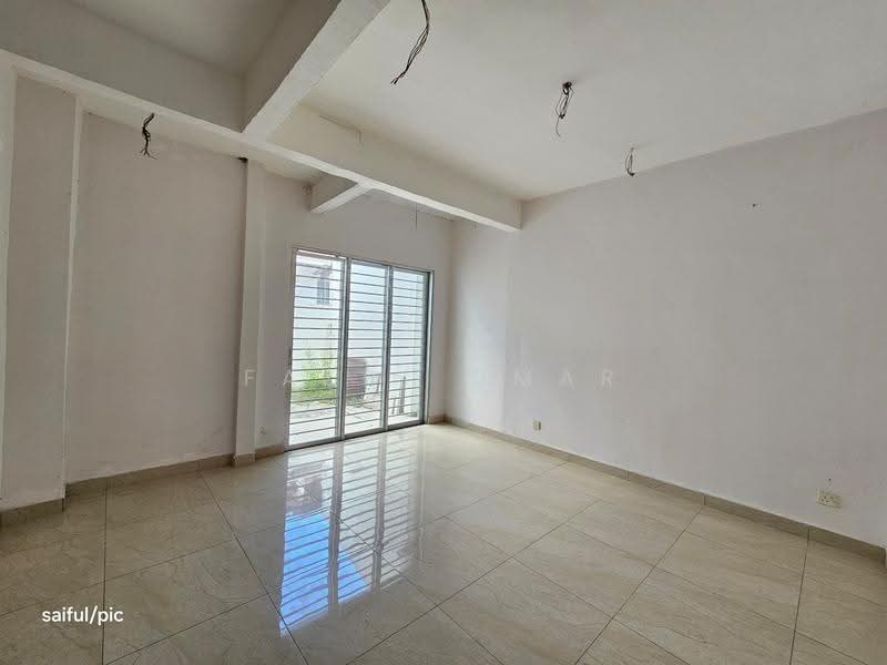 Rumah Teres 2-Tingkat untuk Dijual di Bukit Jelutong (Shah Alam) - Fazri Omar - PropertyGuru.com.my