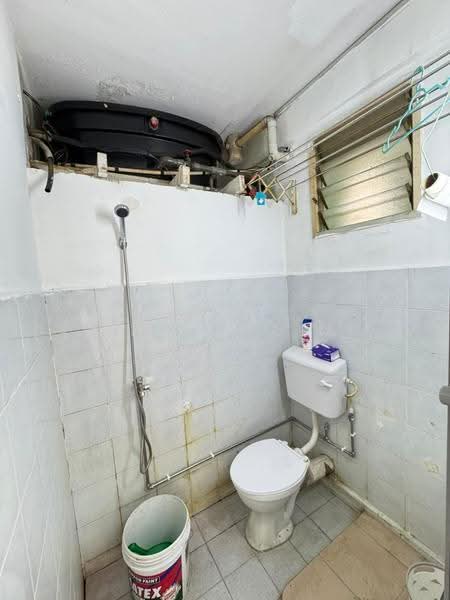 Flat for Rent at Rumah Pangsa Sri Lanang - Nellie Lim - Bathroom - PropertyGuru.com.my