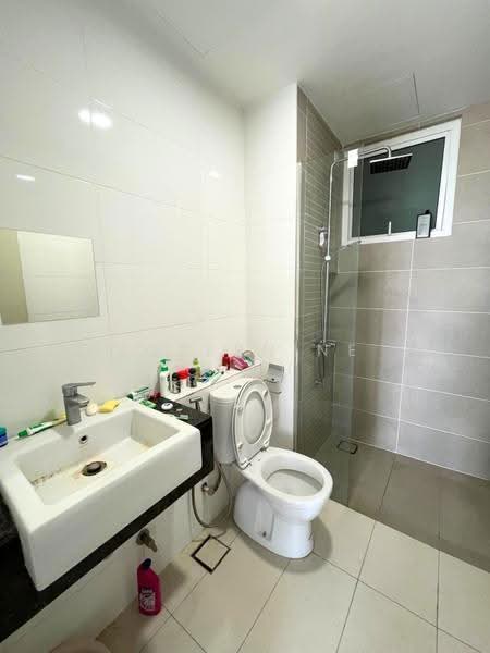 Kediaman Servis untuk Dijual di Temasya 8 - Josephine Chou - Bathroom - PropertyGuru.com.my