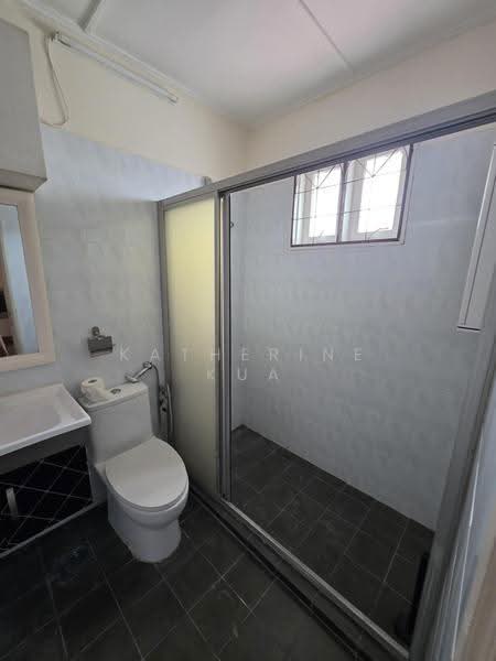 2-storey Terraced House for Rent in Usj 2 (Subang Jaya) - Katherine Kua - Bathroom - PropertyGuru.com.my