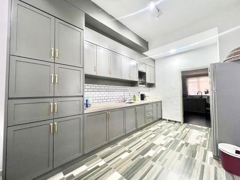 Terraced House for Sale in Bandar Serenia (Dengkil) - Fikri Yasmin - Kitchen - PropertyGuru.com.my