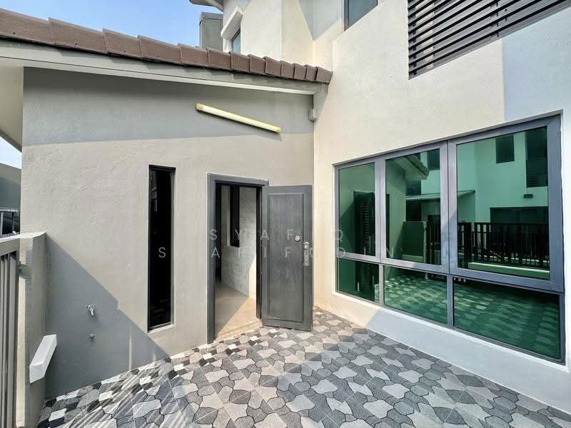 Semi-Detached House for Sale in Sungai Buloh (Selangor) - Syafiq Sharifudin - Exterior - PropertyGuru.com.my