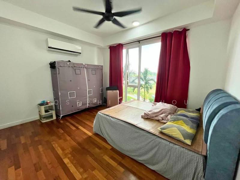 Kediaman Servis untuk Dijual di Temasya 8 - Josephine Chou - Bedroom - PropertyGuru.com.my